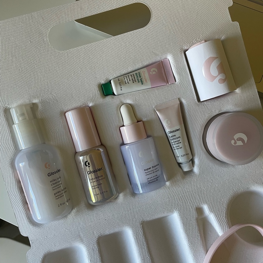 COPY - glossier skincare edit set